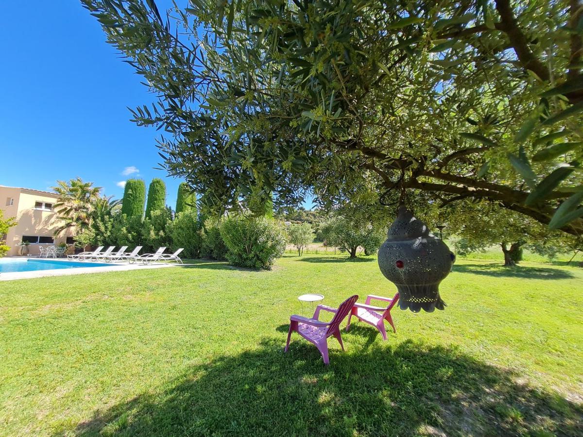 Domaine La Condamine Crillon Le Brave Hotel Exterior photo